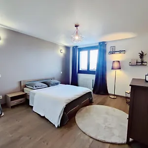  Apartment Vigny Du